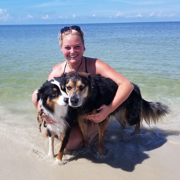 Meet your Posher, Corri - Picture 1 of 1